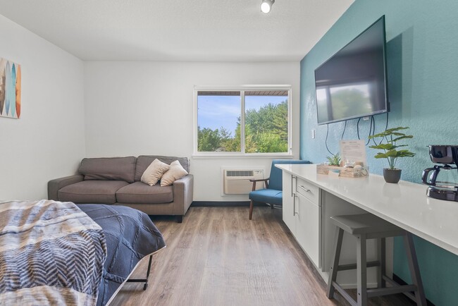 228 Spaces - Furnished Micro-Living Apartm... in Cedar Falls, IA - Building Photo - Building Photo