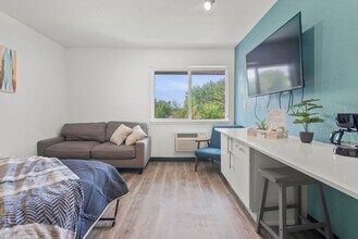 228 Spaces - Furnished Micro-Living Apartments in Cedar Falls, IA - Building Photo - Building Photo