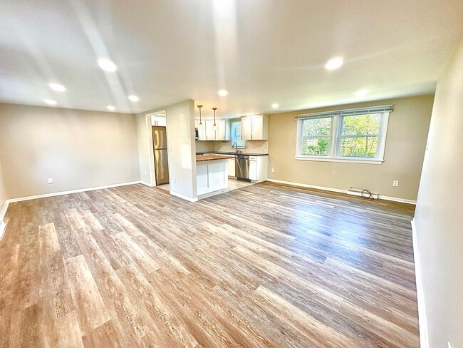 76 Yankee Folly Rd in New Paltz, NY - Building Photo - Building Photo