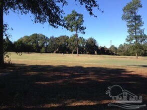 8874 Burning Tree Rd in Pensacola, FL - Building Photo - Building Photo