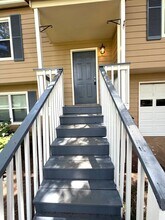201 River Run in Woodstock, GA - Foto de edificio - Building Photo