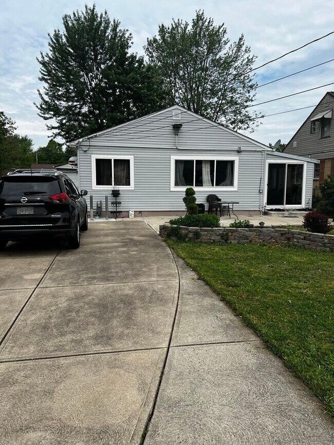 property at 6876 Franke Rd