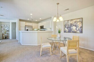 33657 Emerson Way in Temecula, CA - Building Photo - Building Photo