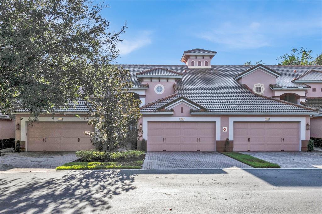 8346 Riverdale Ln in Davenport, FL - Building Photo