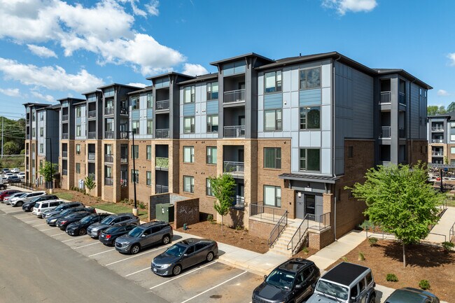 Accent Southrail Townhomes in Charlotte, NC - Building Photo - Building Photo