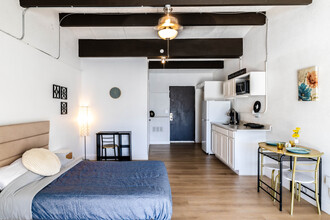 La Provence Studios in Lake Wales, FL - Building Photo - Interior Photo