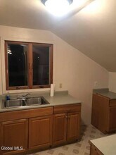 11 Chatham St in Nassau, NY - Building Photo - Building Photo