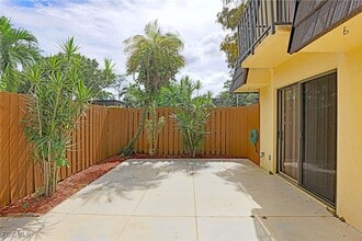 12351 Woodrose Ct in Ft. Myers, FL - Building Photo - Building Photo