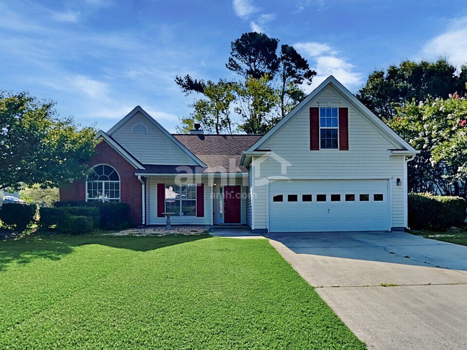 3369 Woodtree Ln in Buford, GA - Foto de edificio