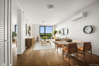 601 Ridge Hill Boulevard in Yonkers, NY - Building Photo - Building Photo