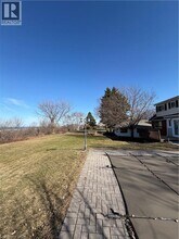 805 Ridge Rd in Hamilton, ON - Building Photo - Building Photo