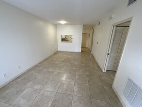 8312 Bernwood Cove Loop in Ft. Myers, FL - Building Photo - Building Photo