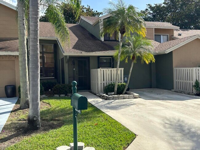 22424 Thousand Pines Ln in Boca Raton, FL - Building Photo - Building Photo