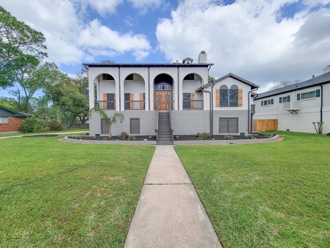 property at 18603 Point Lookout Dr