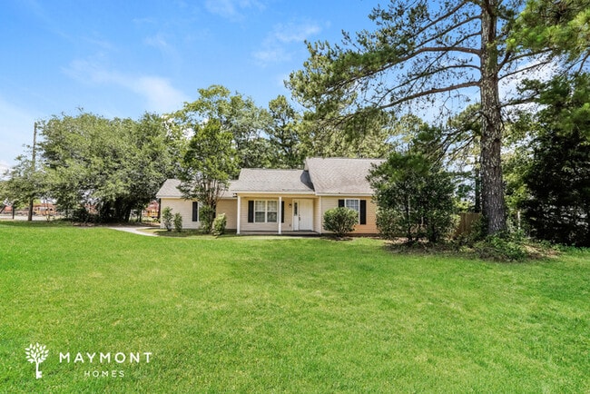 property at 179 Dupont Dr NW