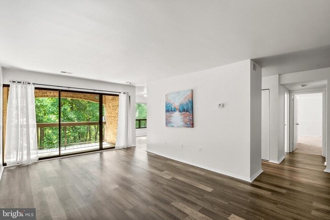 435 Christopher Ave in Montgomery Village, MD - Building Photo - Building Photo