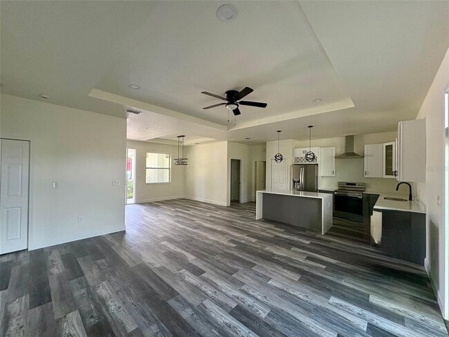 914 Edgedale Cir in Brandon, FL - Building Photo - Building Photo