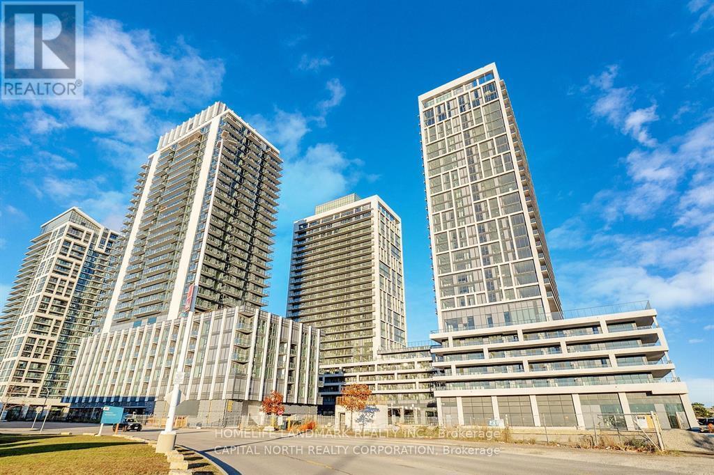 8960 Jane St in Vaughan, ON - Building Photo