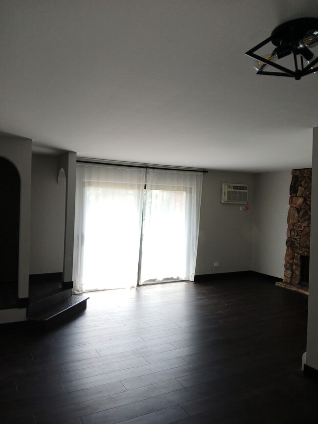 15820 Orlan Brook Dr, Unit 2A in Orland Park, IL - Foto de edificio - Building Photo