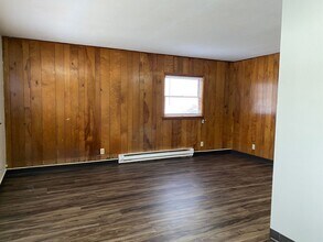 112 2nd St SW in Hillsboro, ND - Building Photo - Building Photo
