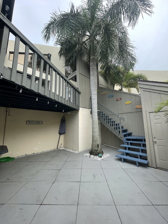 property at 1605 US-1