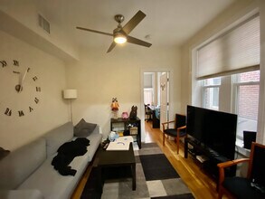 1029 Tremont St, Unit 2 in Boston, MA - Building Photo - Building Photo