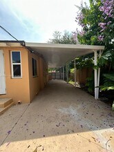 1575 SW 12th Ave in Miami, FL - Building Photo - Building Photo