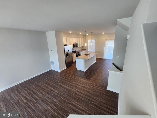 1264 Red Clover Ln in Ranson, WV - Building Photo - Building Photo