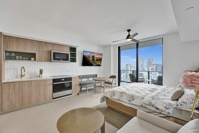 159 NE 6th St in Miami, FL - Building Photo - Building Photo
