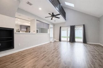 8719 Gladwood Ln in Dallas, TX - Building Photo - Building Photo