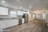 107 N Walker Ln photo'
