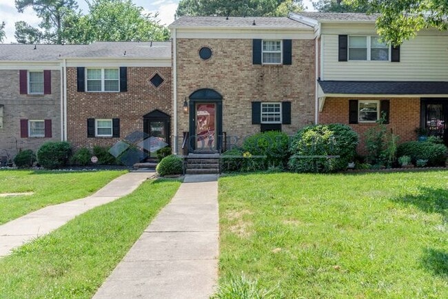 6547 New Market Way in Raleigh, NC - Building Photo - Building Photo