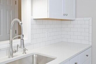 14 Maple Crest Cir in Holyoke, MA - Building Photo - Building Photo