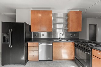 1006 Olive St in St. Louis, MO - Building Photo - Building Photo