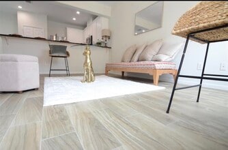 2201 Naomi St in Houston, TX - Building Photo - Building Photo