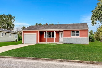 44 Chancellor Ct in Toms River, NJ - Building Photo - Building Photo