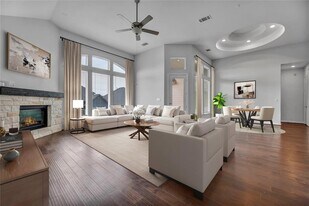 252 Sabino Dr in Buda, TX - Building Photo