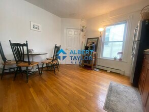 64 Murdock St, Unit 2 in Boston, MA - Foto de edificio - Building Photo