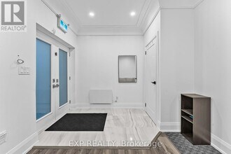 330 Maple Ave in Halton Hills, ON - Building Photo - Building Photo