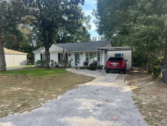329 Ohio Ave in Valparaiso, FL - Building Photo - Building Photo
