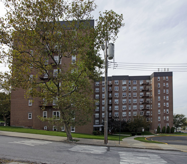 350 Richmond Ter in Staten Island, NY - Building Photo - Building Photo