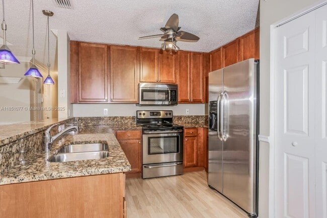 3339 Blue Fin Dr in West Palm Beach, FL - Building Photo - Building Photo