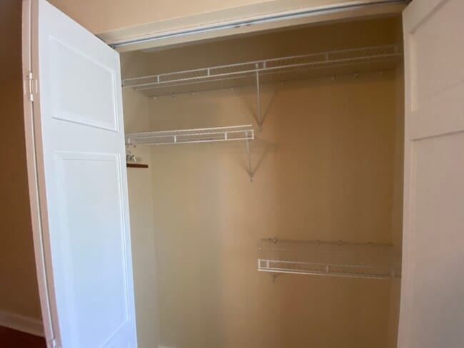 512 Williams St, Unit B - mother-in-law suite