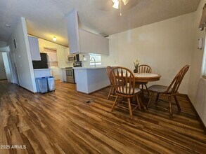 1505 N Evergreen St in Chandler, AZ - Building Photo - Building Photo