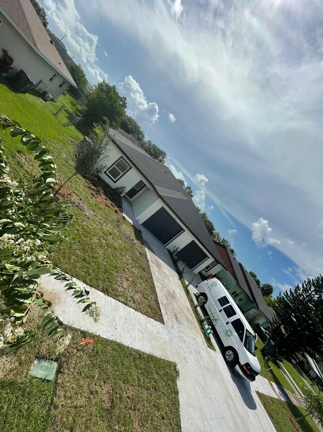 property at 95 W Towne Pl