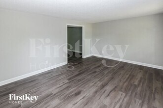 10800 Balbriggan Ct in Charlotte, NC - Building Photo - Building Photo