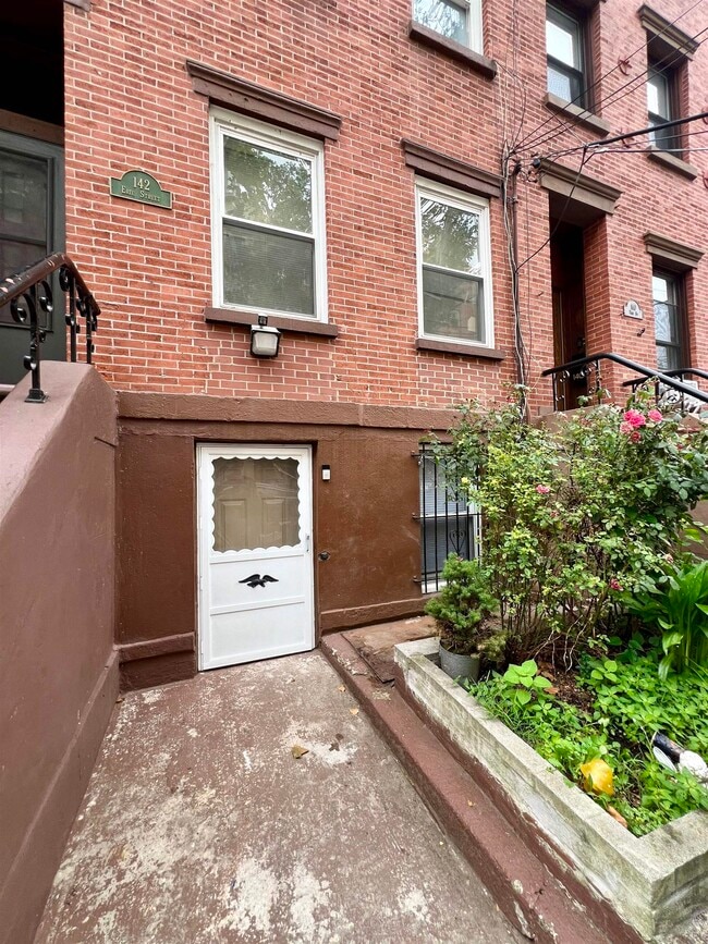property at 142 Erie St