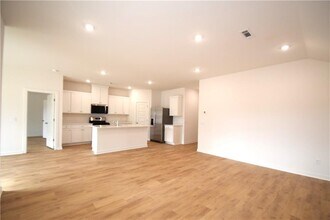 373 Florida Ave in Farmington, AR - Building Photo - Building Photo