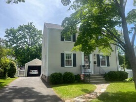 65 Buell St in North Haven, CT - Building Photo