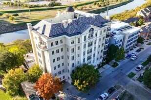 501 Samuels Ave in Fort Worth, TX - Building Photo